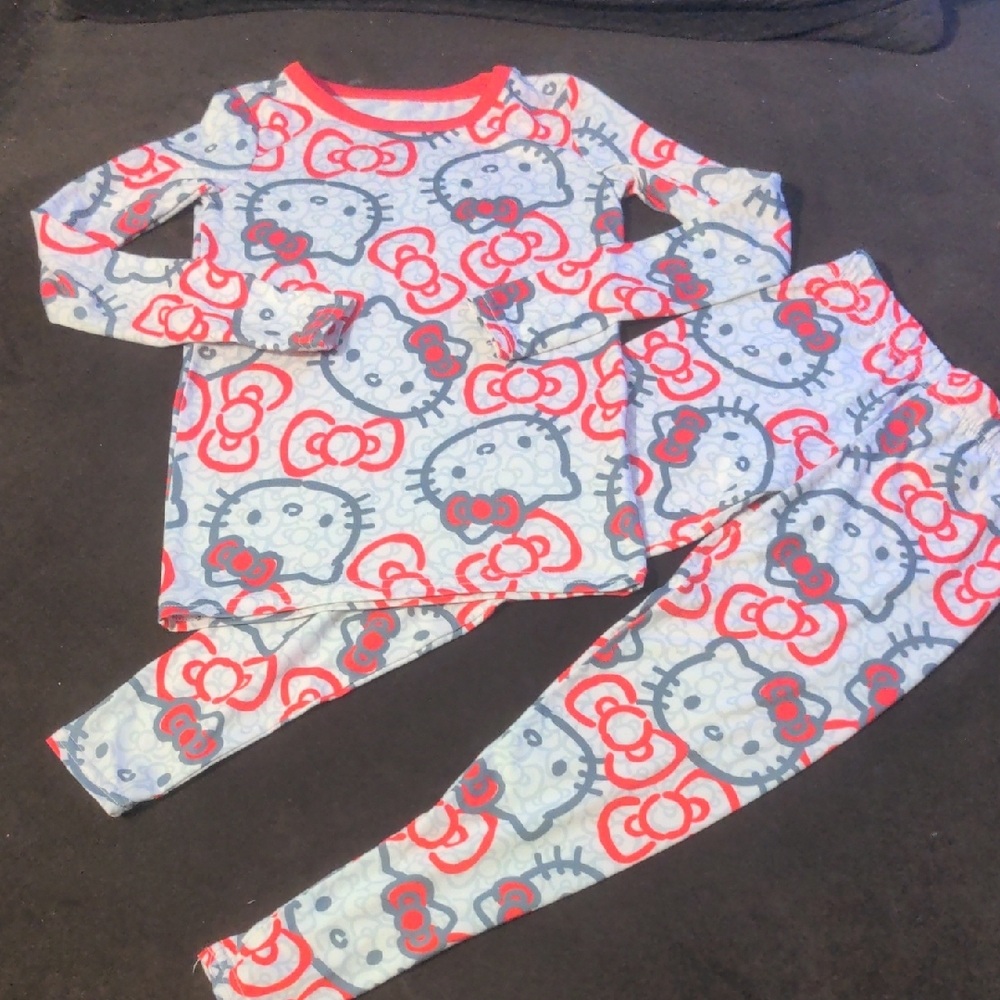 Climate Right Girls Hello Kitty Pajama Set. Size XS 4/5